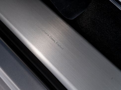 New 2025 Bentley Bentayga image 13