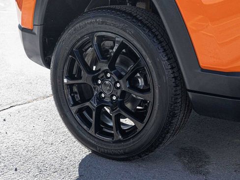 New 2026 Jeep Compass Latitude AWD/4WD image 10