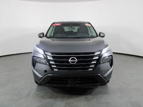 Certified 2024 Nissan Rogue SV FWD image 14
