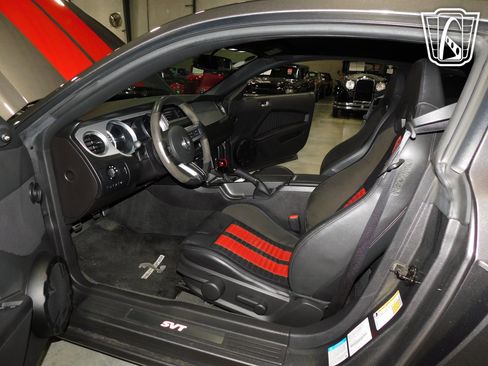 Used 2014 Ford Mustang Shelby GT500 w/ Equipment Group 821A image 6