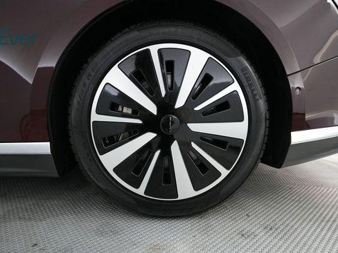 Used 2024 Lucid Air Grand Touring image 20