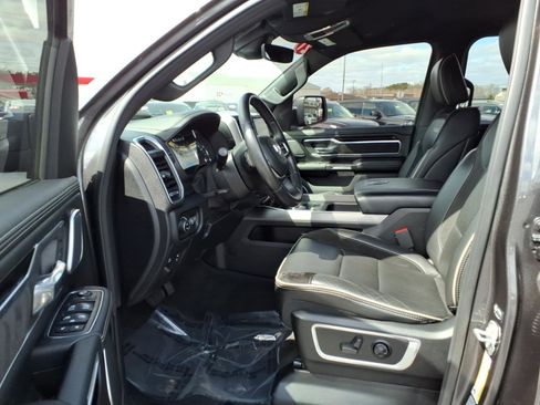 Used 2021 RAM 1500 Laramie AWD/4WD image 10