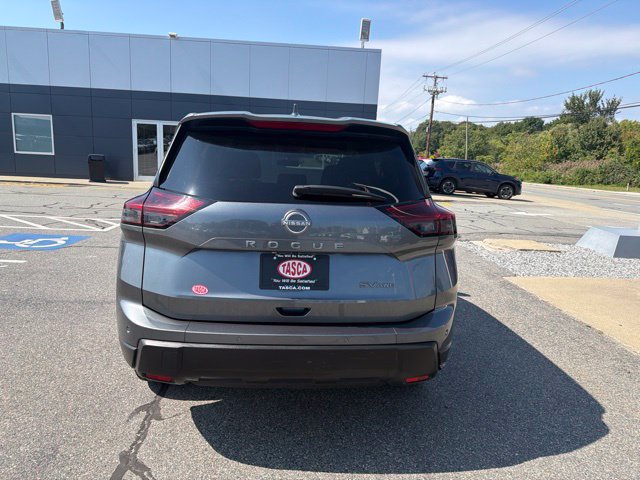 Used 2024 Nissan Rogue SV AWD/4WD image 6