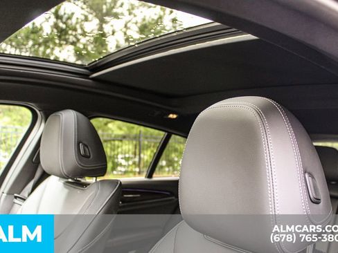 Used 2025 BMW X4 xDrive30i image 22