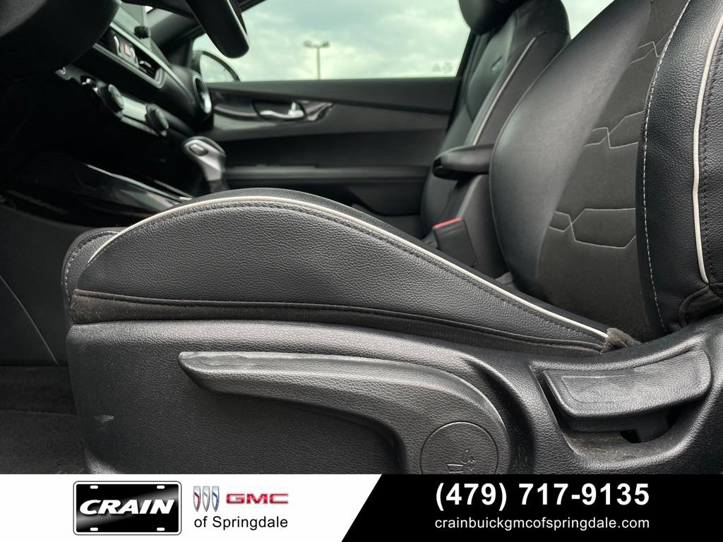 Used 2022 Kia Forte GT-Line w/ GT-Line Premium Package FWD image 10