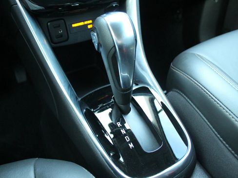 Used 2020 Chevrolet Trax Premier image 19