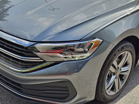Used 2022 Volkswagen Jetta SE FWD image 6