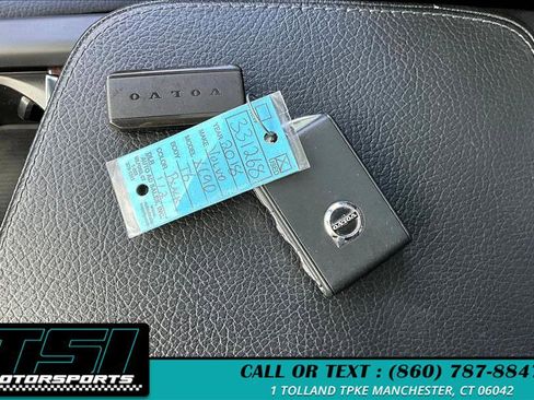 Used 2018 Volvo XC90 T6 Momentum w/ Convenience Package image 11