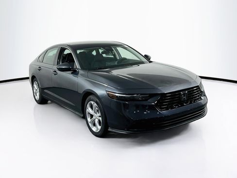Used 2023 Honda Accord LX image 3