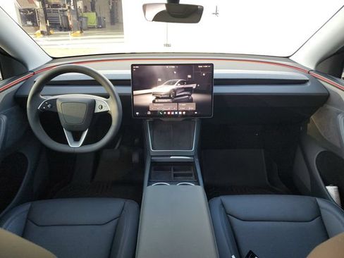 Used 2026 Tesla Model Y 2WD image 10