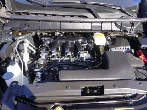 Certified 2025 Nissan Pathfinder Rock Creek image 6