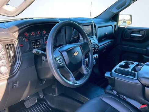 Used 2023 Chevrolet Silverado 1500 W/T w/ WT Value Package AWD/4WD image 16