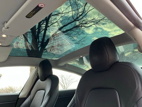 Used 2020 Tesla Model 3 Standard Range Plus image 23