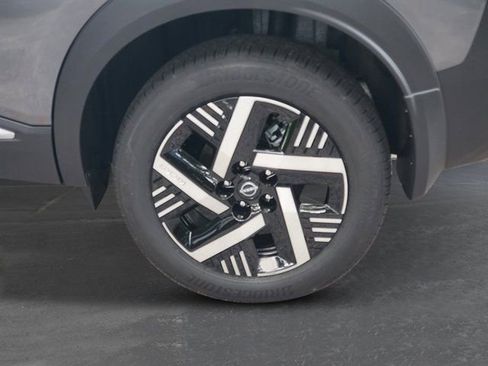 New 2026 Nissan Kicks SV image 12