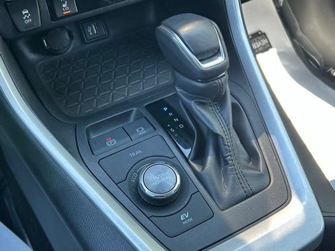 Certified 2024 Toyota RAV4 XSE AWD/4WD image 60