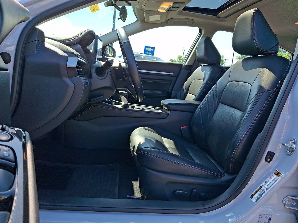 Certified 2023 Nissan Altima 2.5 SR w/ SR Premium Package FWD image 14