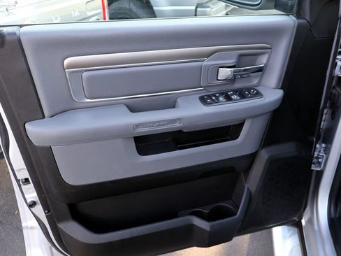Used 2018 RAM 1500 Lone Star RWD image 27