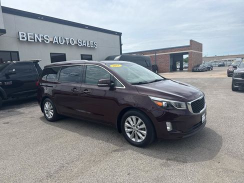 Used 2017 Kia Sedona EX FWD image 4