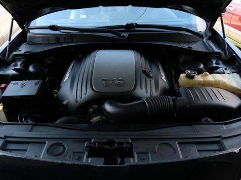 Used 2011 Chrysler 300 C AWD/4WD image 47