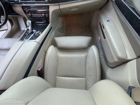 Used 2009 BMW 750Li image 42