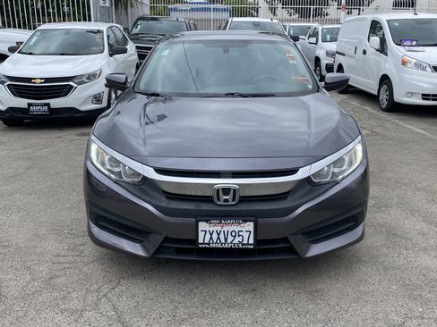 Used 2017 Honda Civic EX image 3