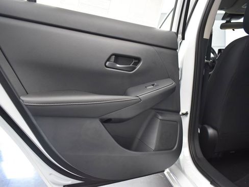 Used 2025 Nissan Sentra S image 15