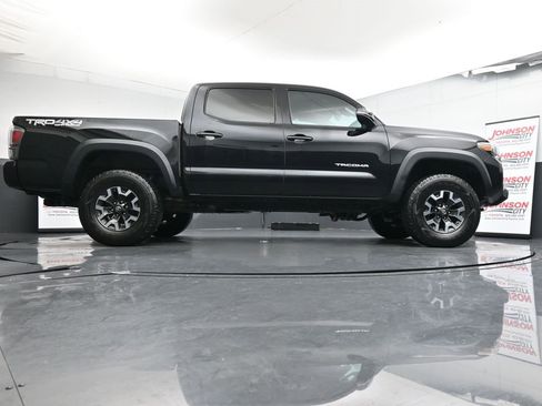 Used 2021 Toyota Tacoma TRD Off-Road image 44