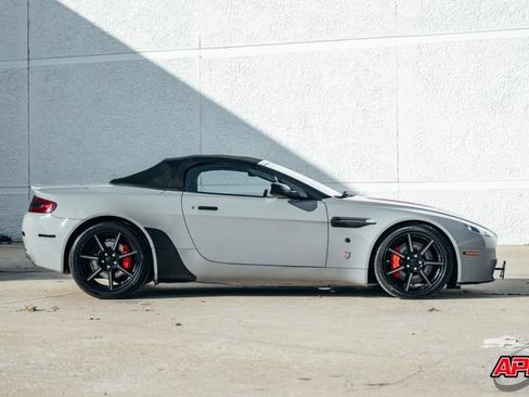 Used 2008 Aston Martin V8 Vantage Roadster image 31
