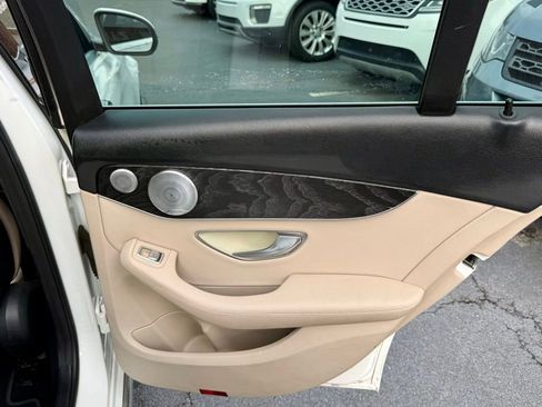 Used 2016 Mercedes-Benz C 300 Sedan image 25