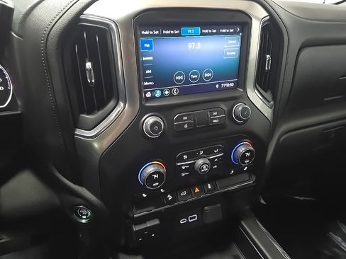 Used 2021 Chevrolet Silverado 1500 LT Trail Boss w/ Bed Protection Package image 27