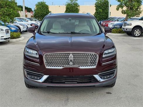 Used 2019 Lincoln Nautilus Select image 2