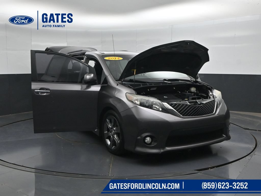 Used 2014 Toyota Sienna SE FWD image 55