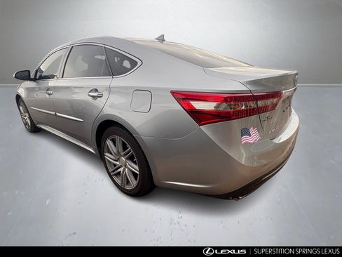 Used 2016 Toyota Avalon Limited image 4