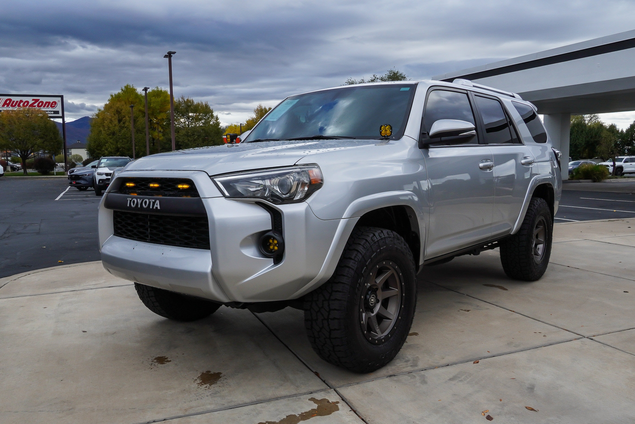 Used 2015 Toyota 4Runner SR5 Premium AWD/4WD image 4
