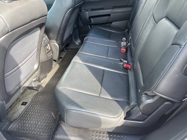 Used 2015 Honda Pilot Touring image 13