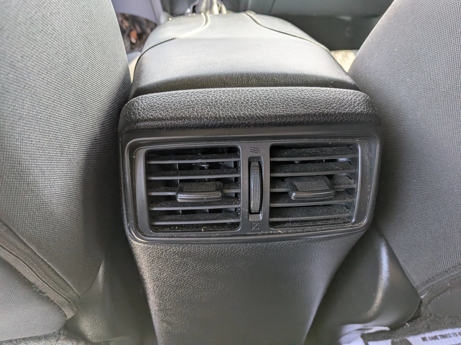 Used 2017 Nissan Rogue SV AWD/4WD image 38