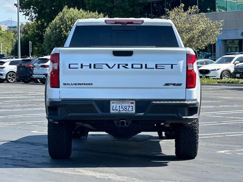 Used 2024 Chevrolet Silverado 1500 ZR2 w/ Technology Package AWD/4WD image 5