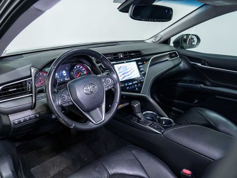 Used 2018 Toyota Camry XSE w/ Driver Assist Package FWD image 13