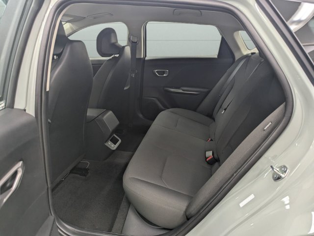 Used 2026 Kia K4 FWD image 15