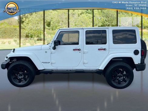 Used 2014 Jeep Wrangler Unlimited Sahara AWD/4WD image 22