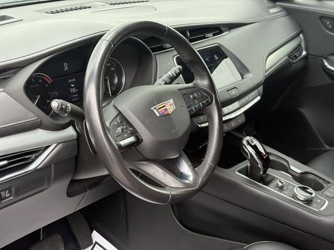 Certified 2023 Cadillac XT4 Premium Luxury image 13