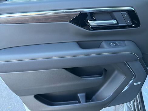 New 2026 Chevrolet Suburban Premier w/ Sun And Tow Package image 41