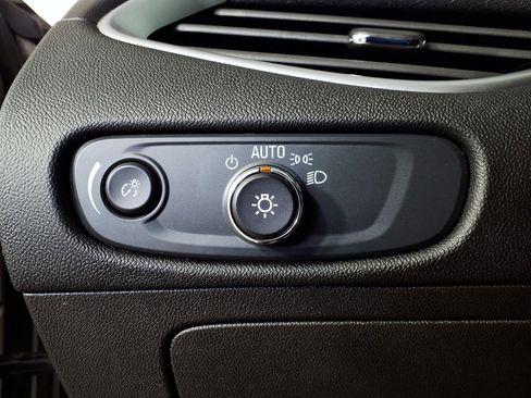 Used 2025 Chevrolet Malibu LS FWD image 24