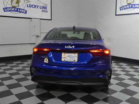 Used 2022 Kia Forte LXS image 8