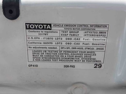 Used 2017 Toyota Tacoma TRD Sport w/ Tow Package (A/T) image 26