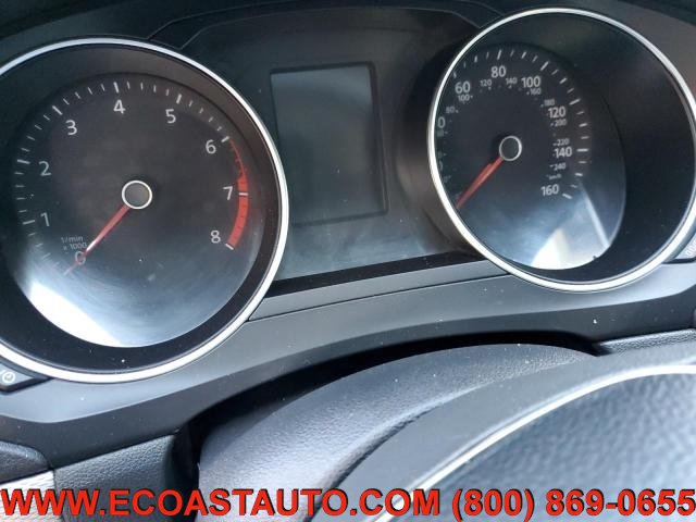 Used 2017 Volkswagen Jetta S w/ Jetta S Cold Weather Package FWD image 9