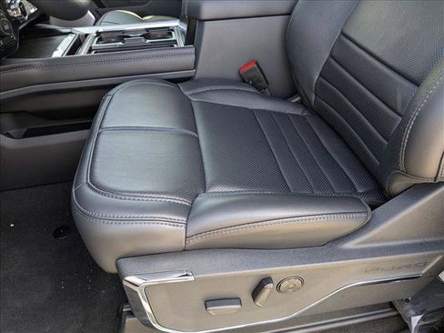 New 2025 Ford F250 Platinum image 4