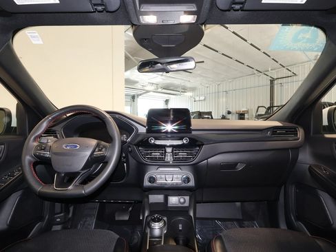 Used 2025 Ford Escape ST-Line Select AWD/4WD image 28