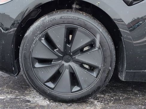 Used 2025 Tesla Model 3 Long Range image 10