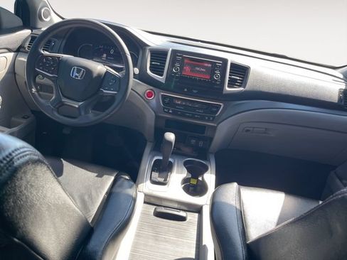Used 2019 Honda Pilot LX image 10